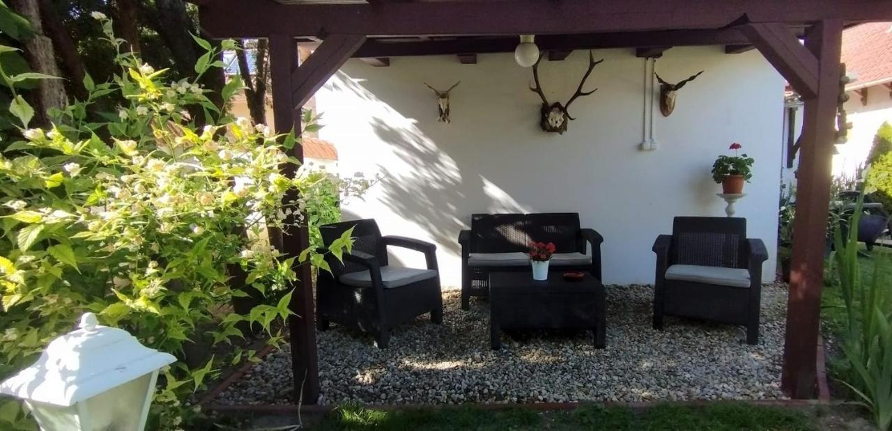 Erzsébet Vendégház és Apartman Hajdúszoboszló Esterno foto