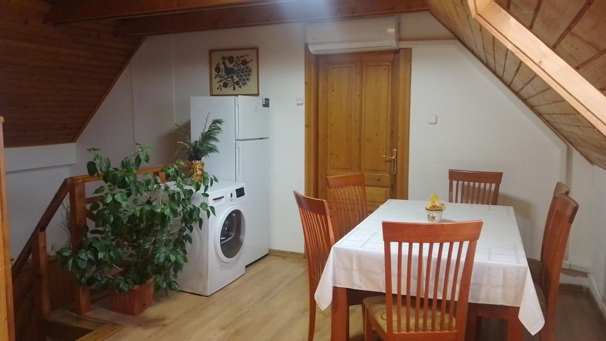 Erzsébet Vendégház és Apartman Hajdúszoboszló Esterno foto