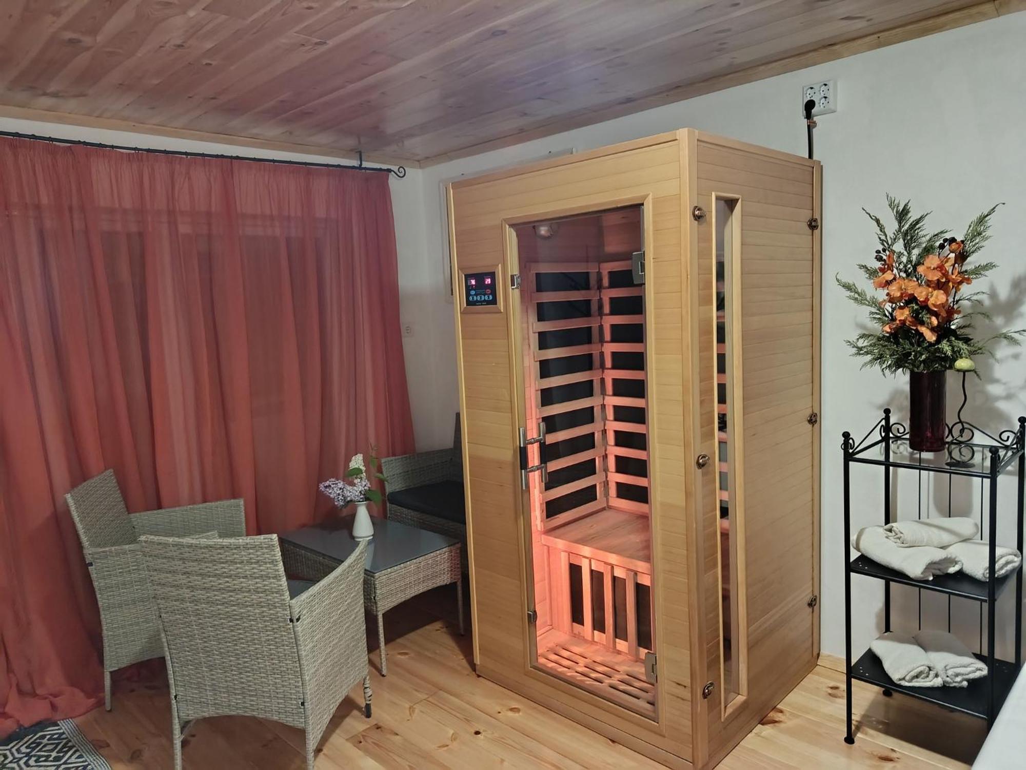 Erzsébet Vendégház és Apartman Hajdúszoboszló Esterno foto