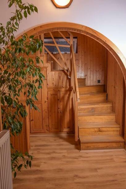 Erzsébet Vendégház és Apartman Hajdúszoboszló Esterno foto