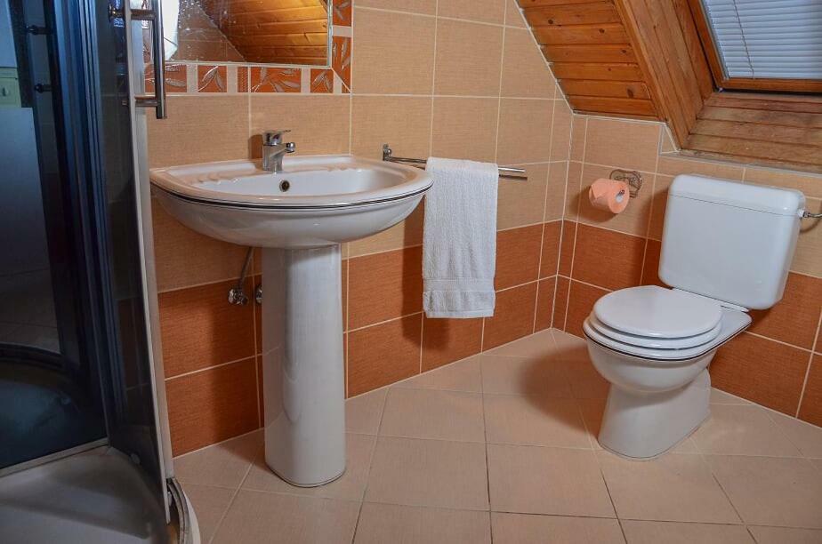 Erzsébet Vendégház és Apartman Hajdúszoboszló Esterno foto